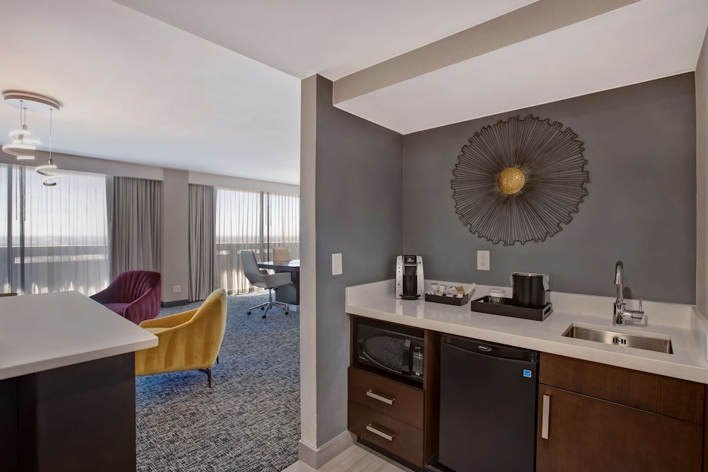 Embassy Suites by Hilton Oklahoma City Northwest - photo 34
