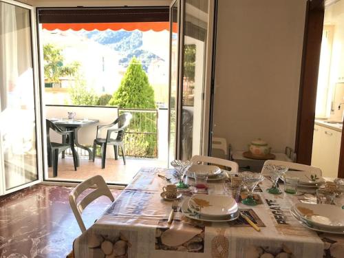 Three Rooms Close To the Sea And Services — 4-Star Luxury Hotel in Sestri Levante, Italy