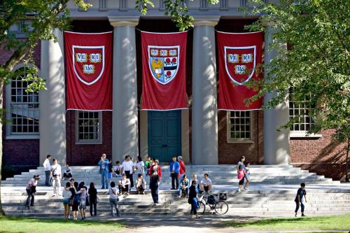 Best Location At Harvard University 4 Bedroom Apartment Two Units Available — 4-Star Luxury Hotel in Cambridge, United States