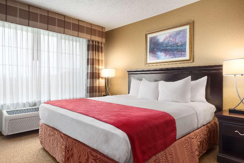 Country Inn & Suites by Radisson West Bend WI - photo 19