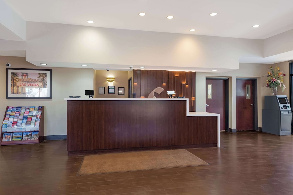 Comfort Inn & Suites Las Vegas Nellis - photo 3