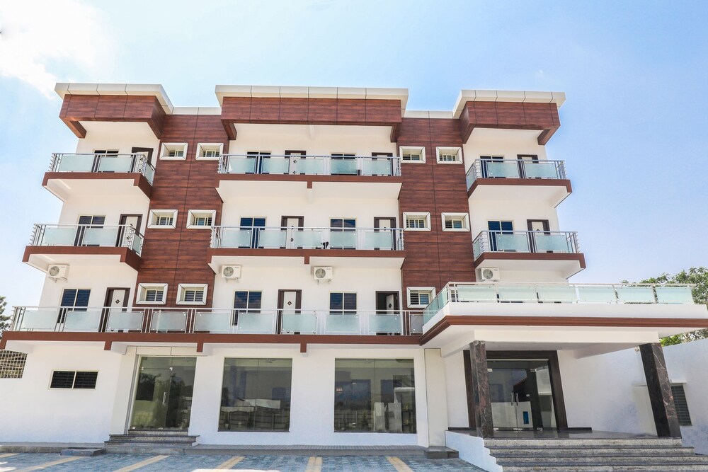 Oyo 33451 Ace Inn - last minute hotel in Bengaluru
