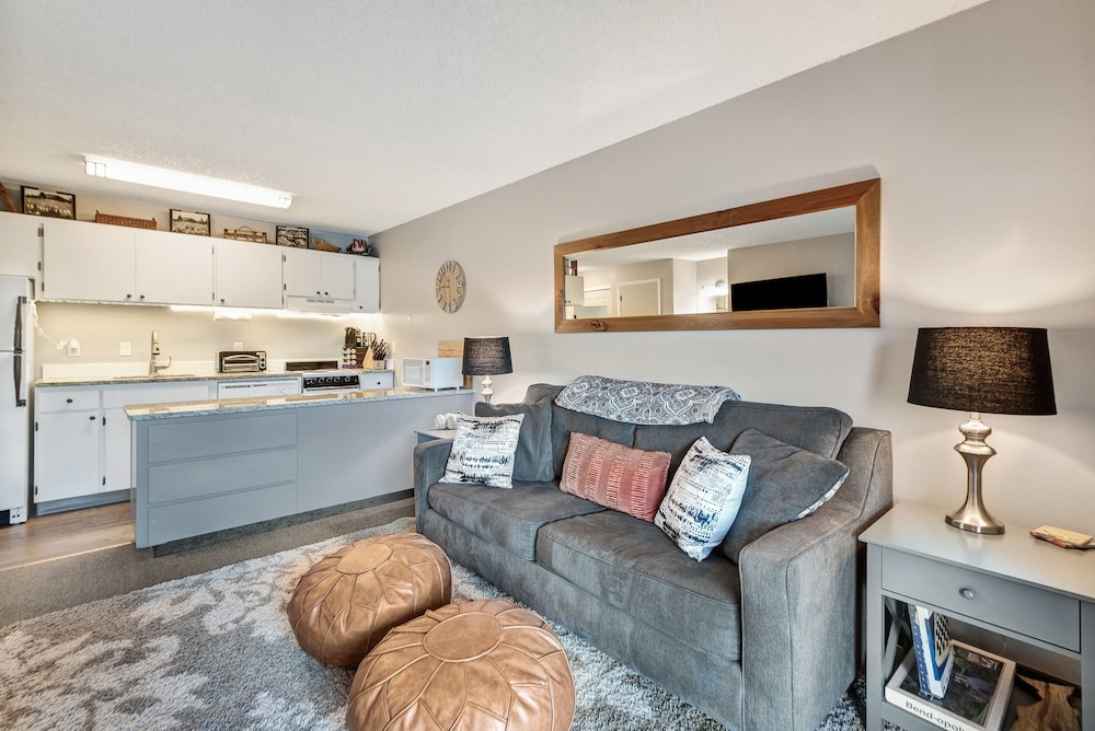 Bend Riverside Inn & Suites - photo 208