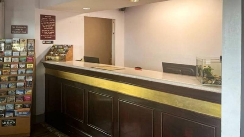 Studio 6 Suites Louisville KY Airport Expo Center - photo 6