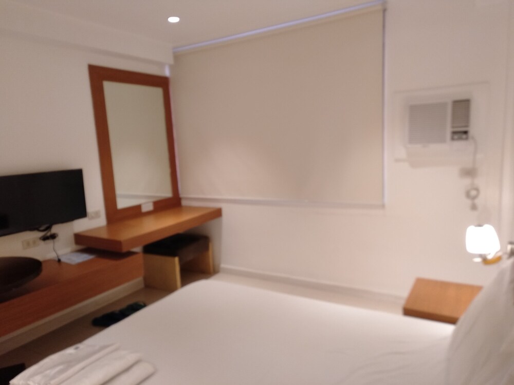 Bedbox Hotel Dagupan — Dagupan