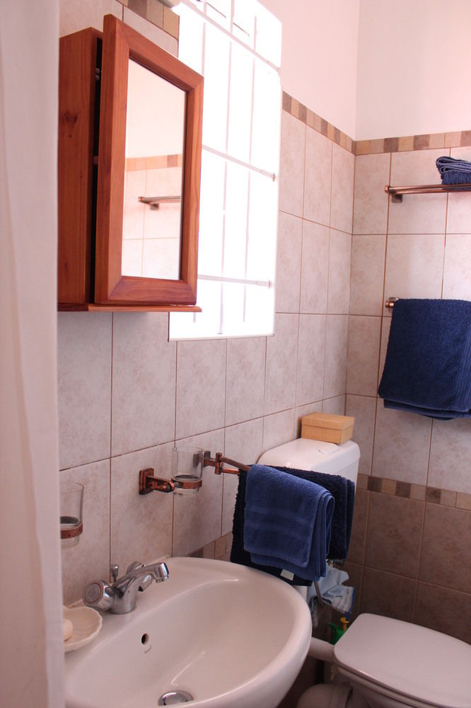 Kuxville Beach Cottages — Cap Malheureux — photo 5
