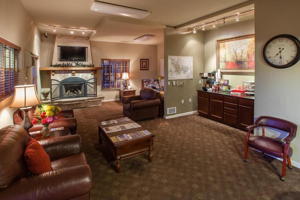 Stratford Suites - photo 17