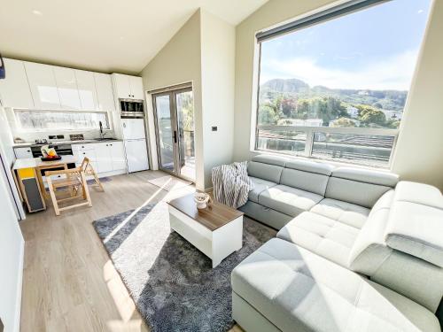 The Lodge @ Pembroke — 4-Star Luxury Hotel in Wellington, New Zealand
