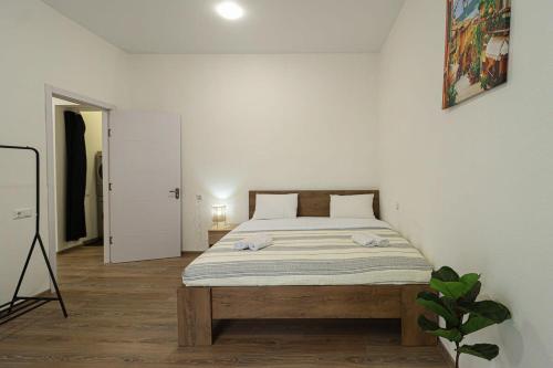 Cozy Central Apartment By Wehost