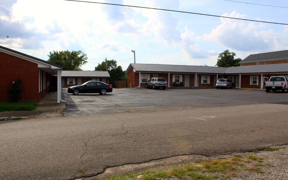 Savannah Motel - photo 17