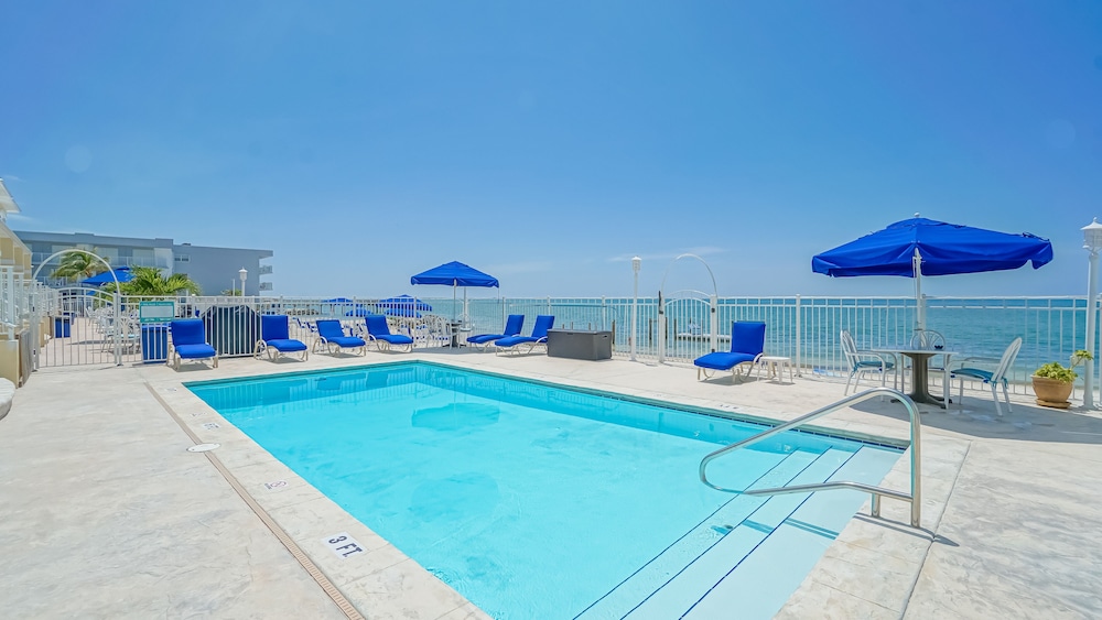 Glunz Ocean Beach Hotel & Resort - photo 60