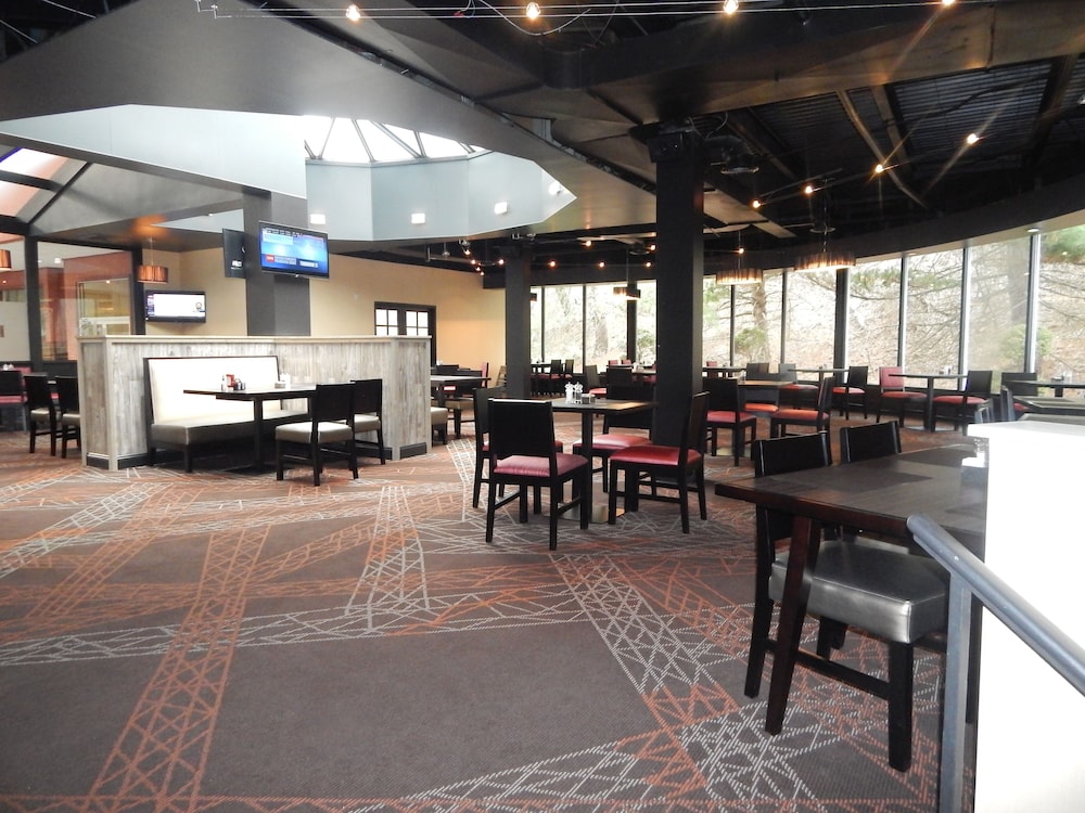 Ramada by Wyndham Beaver Falls - photo 17