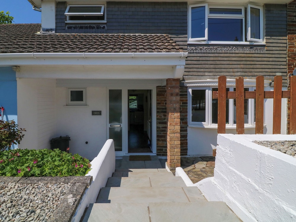 Cres in Tintagel, United Kingdom