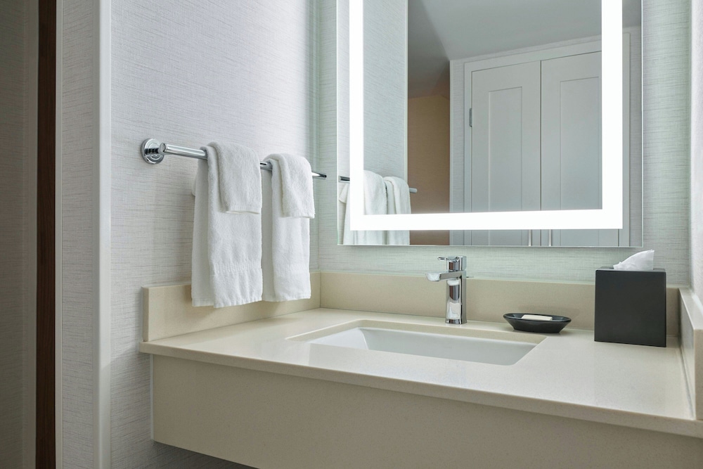 Courtyard by Marriott Pasadena Old Town - photo 28