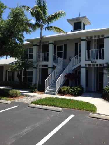 Greenlinks Naples Florida Condo — 4-Star Luxury Hotel in Naples, United States