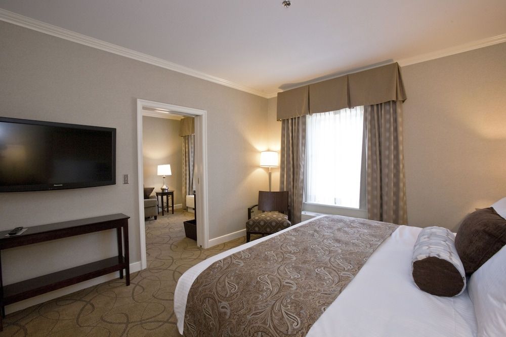 The Marcum Hotel & Conference Center - photo 14
