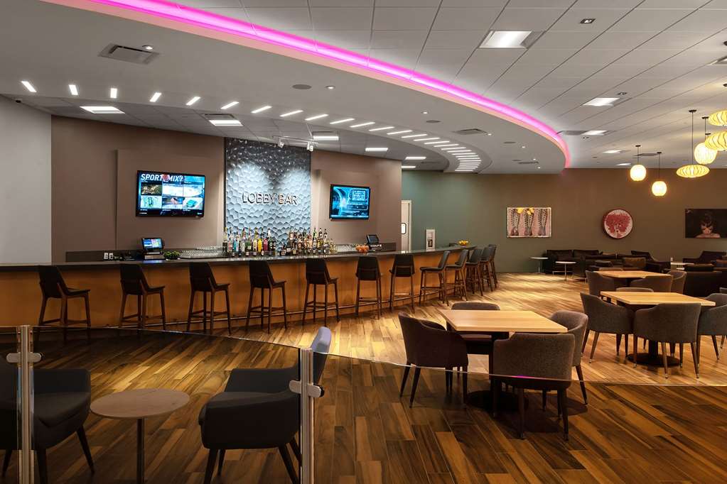 Avanti Palms Resort and Conference Center - photo 4