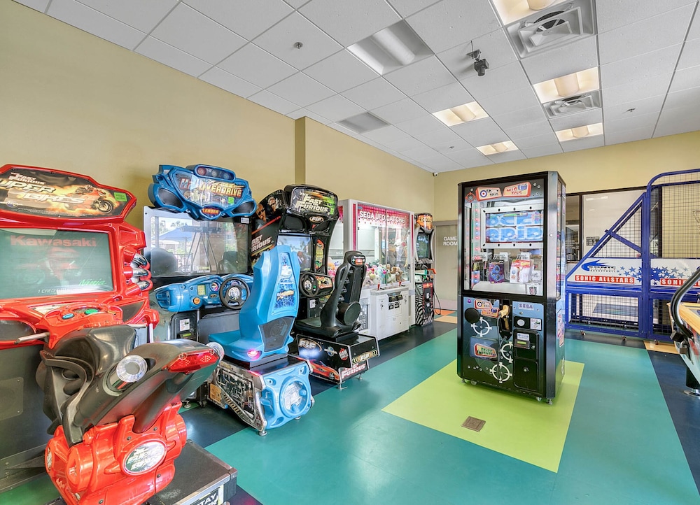 2 Bedroom l Waterpark & Resort Amenities Included Themed Rooms - photo 25