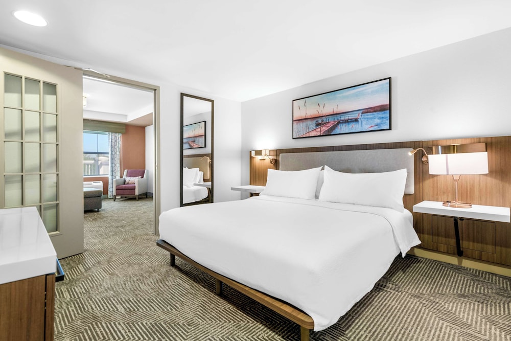 Hilton Garden Inn Suffolk Riverfront - photo 10
