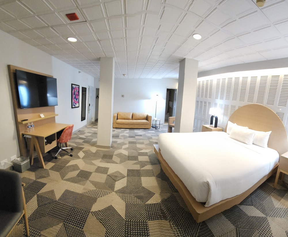 Miami International Airport Hotel - photo 13