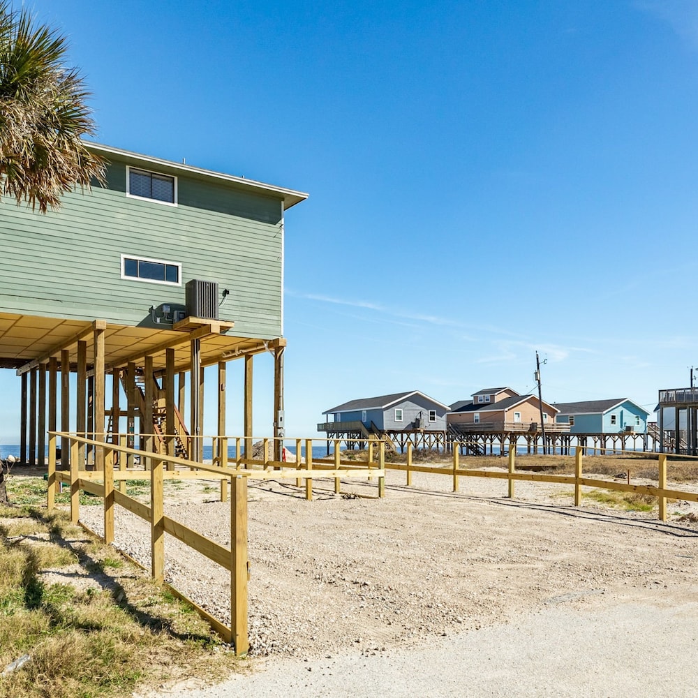 Gulf Adventures and Beachfront Relaxation Awaits - photo 64