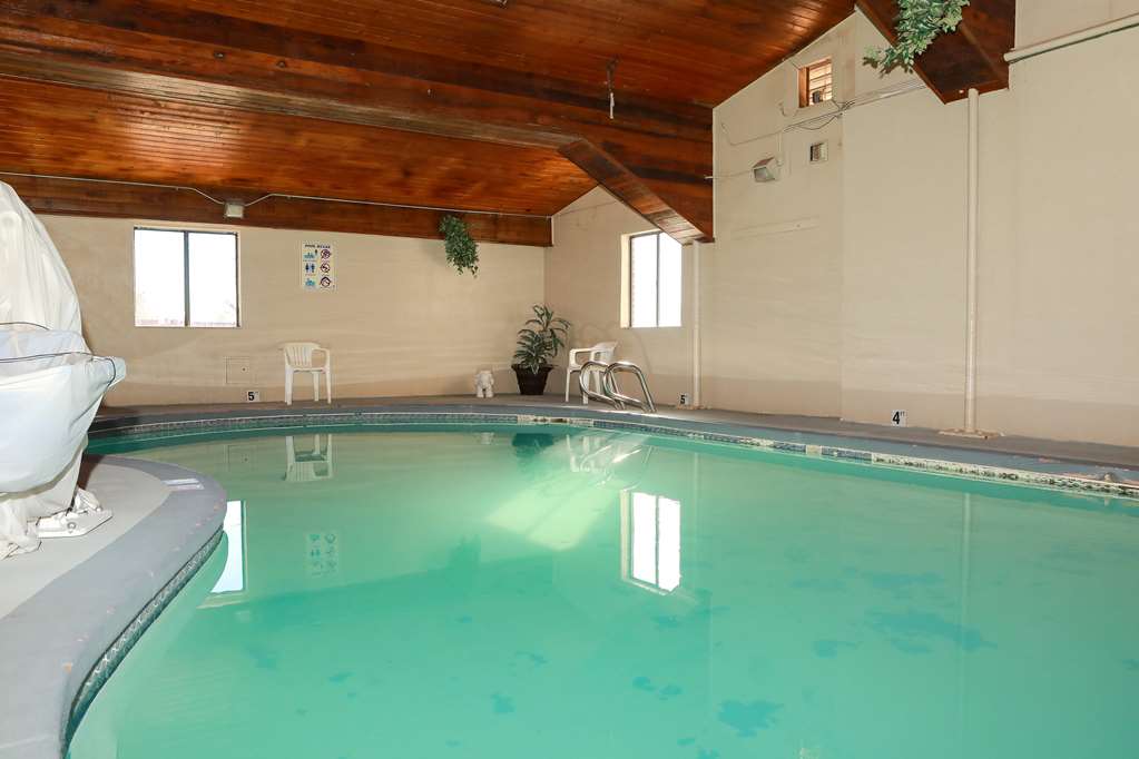 Super 8 by Wyndham Gallup - photo 10