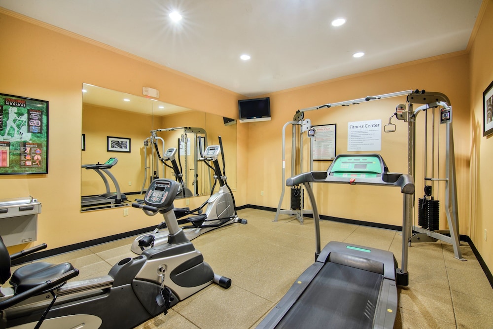 Holiday Inn Express Hotel & Suites Terrell by IHG - photo 23