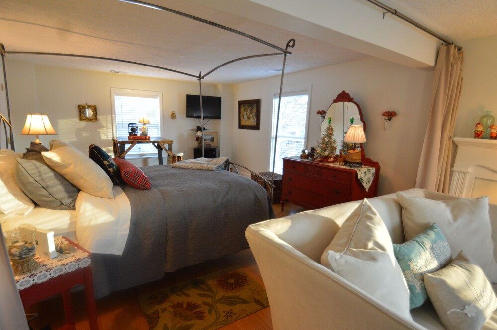 Peabody's Hip Little Stay - photo 18
