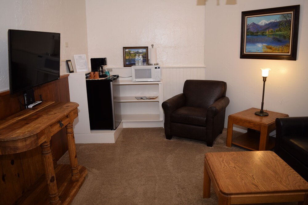 Mountain View Historic Hotel & Cafe - photo 11