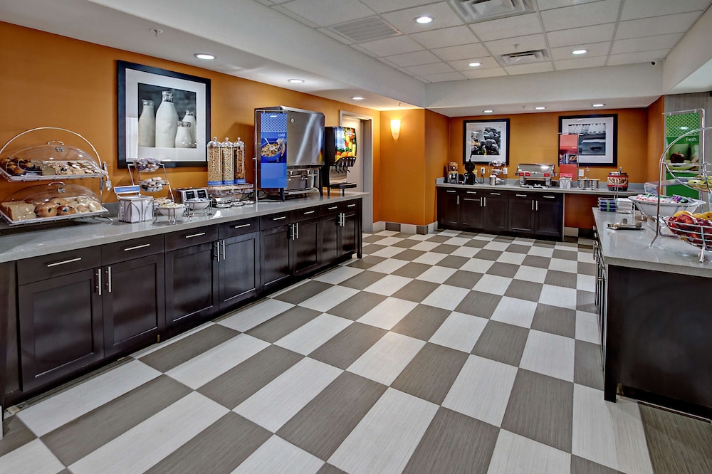 Hampton Inn & Suites Ada - photo 31