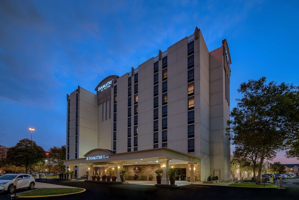 Doubletree by Hilton Philadelphia Airport - photo 56