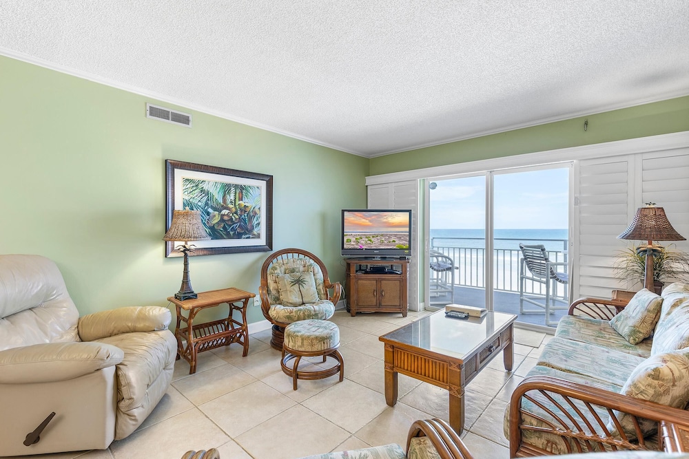 Sea Coast Gardens III 203 in New Smyrna Beach, United States