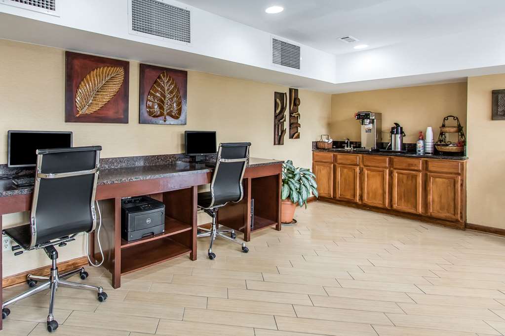 Ramada by Wyndham Tulsa Broken Arrow - photo 24