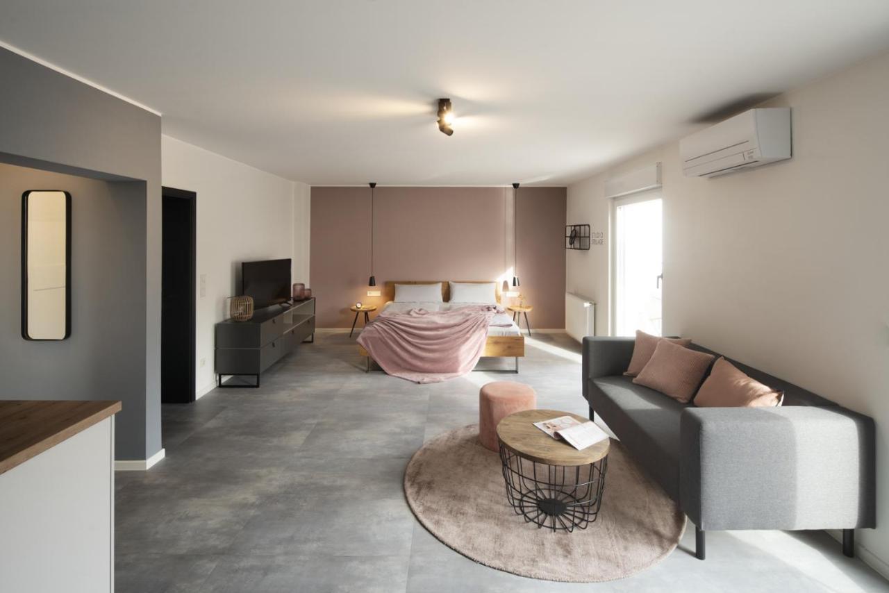 Claes Weinquartier Appartements & Wine by Niko Schmitt — 4-Star Luxury Hotel in Trittenheim, Germany