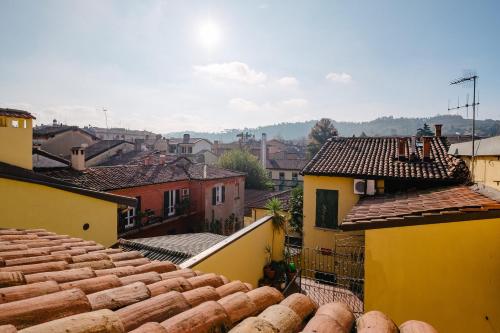 Attic In Historical Center Bologna — 4-Star Luxury Hotel in Bologna, Italy