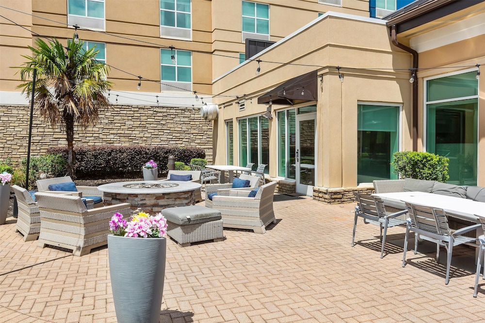 Hilton Garden Inn Atlanta Airport North - photo 33