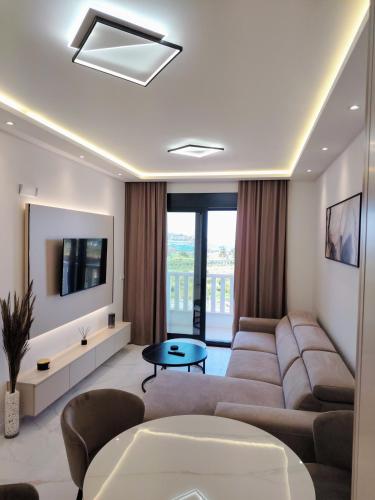 Seratlić Lux 27 — 5-Star Luxury Hotel in Bar, Montenegro