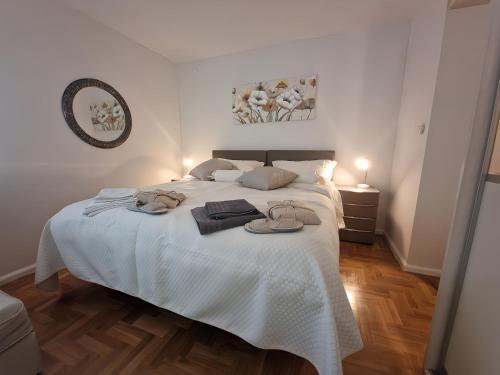Cozy Apartment with garden and parking near Center — 4-Star Luxury Hotel in Zagreb, Croatia