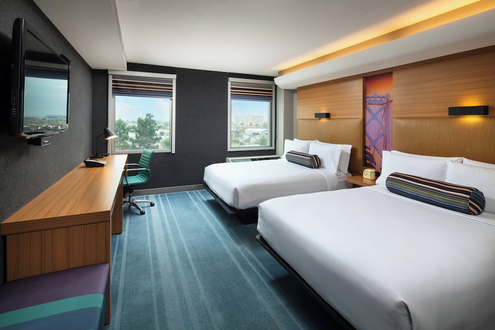 Aloft San Francisco Airport - photo 4