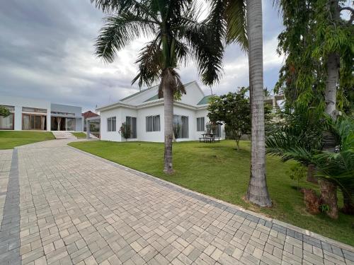 Datela Home 3Bed Villa near Ununio Beach Kunduchi — 4-Star Luxury Hotel in Dar Es Salaam, Tanzania