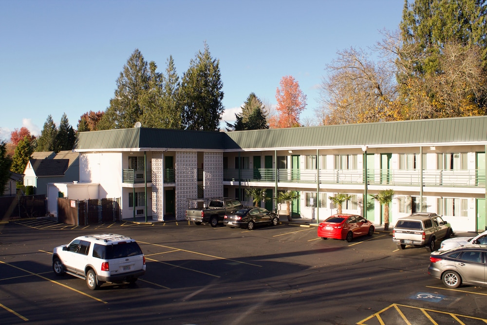 Knights Inn Salem OR - photo 13