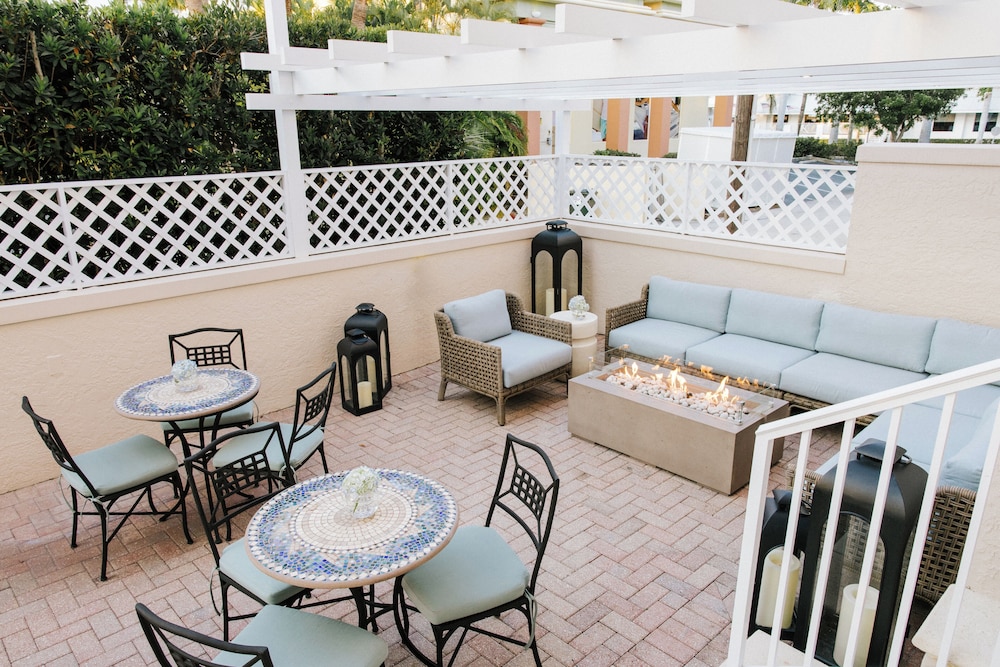 The Capri Inn - photo 41