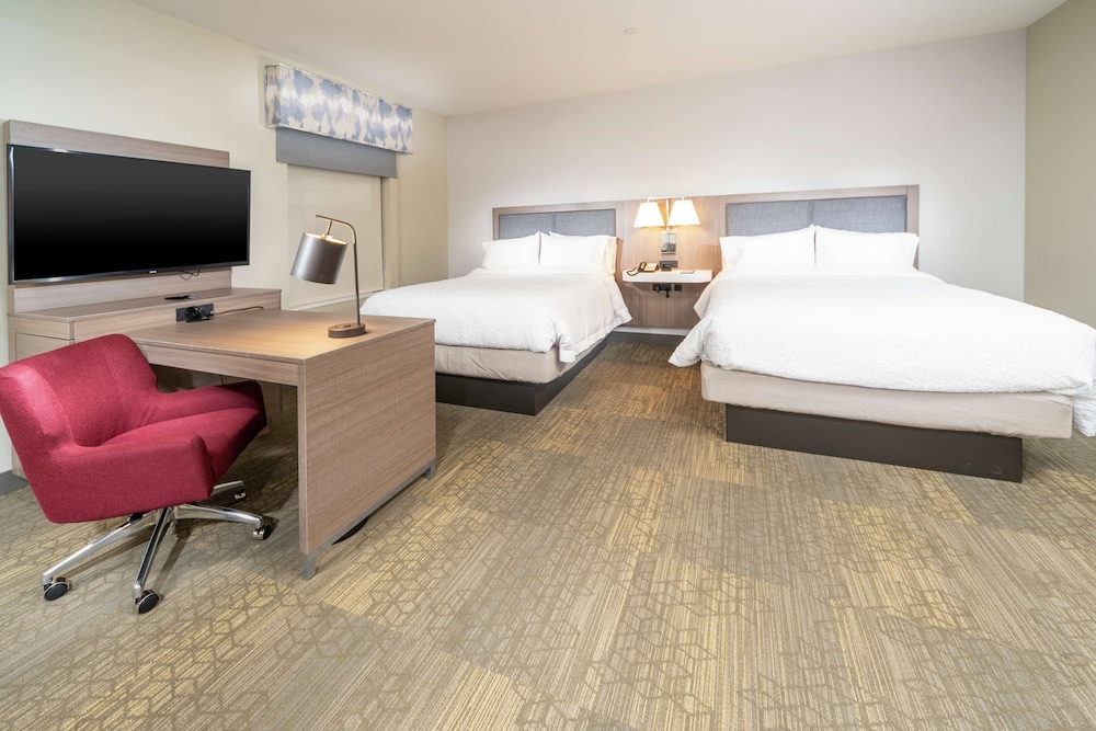 Hampton Inn & Suites Santa Maria - photo 8