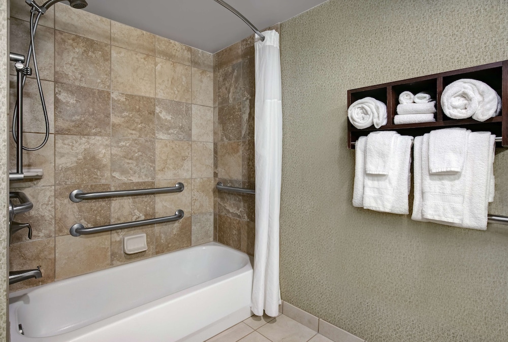 Hampton Inn Greenville I 385 Woodruff Rd. - photo 21