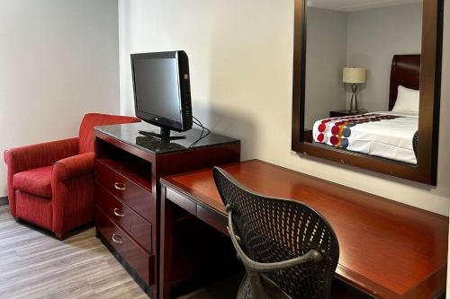 Spark by Hilton Clemmons - photo 10