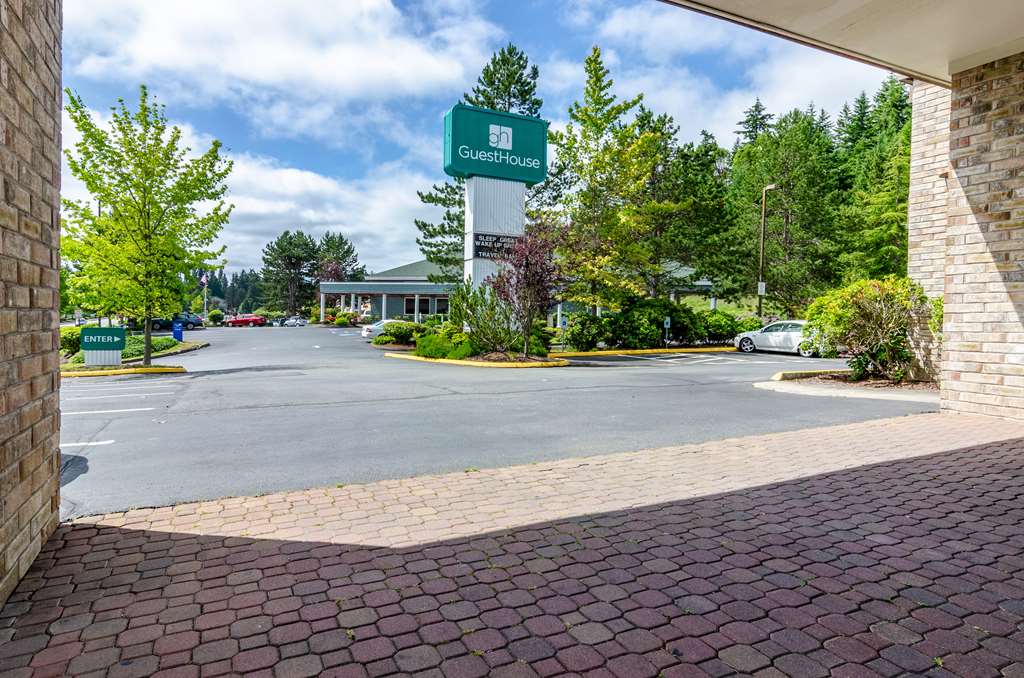 GuestHouse Inn & Suites Hotel Poulsbo - photo 4