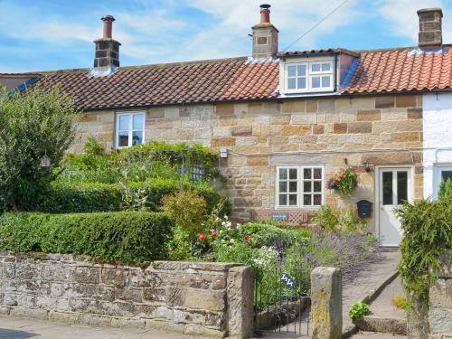 Rowan Cottage — 4-Star Luxury Hotel in Scarborough, United Kingdom