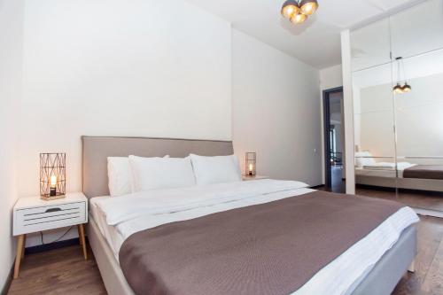 Wehost Apartment On site Pool & Gym Not Included