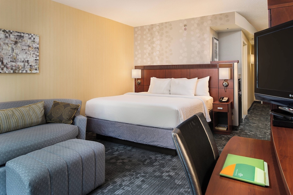 Courtyard by Marriott Hanover Lebanon - photo 9