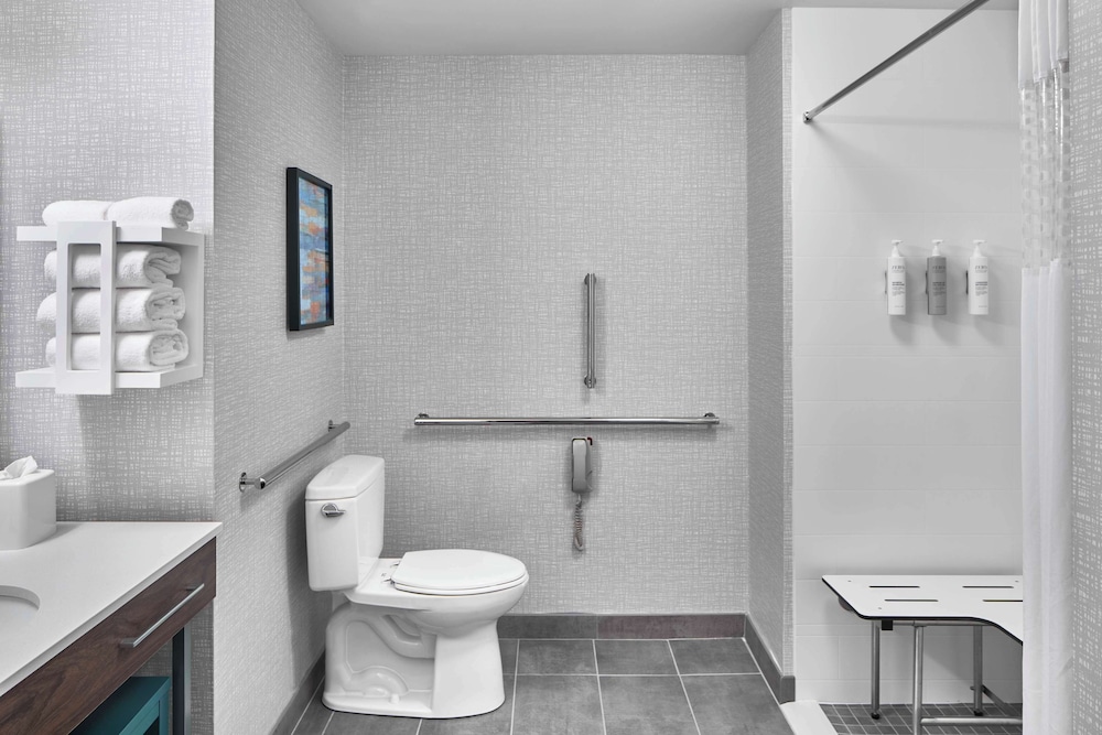 Hampton Inn & Suites Saratoga Springs Downtown - photo 62